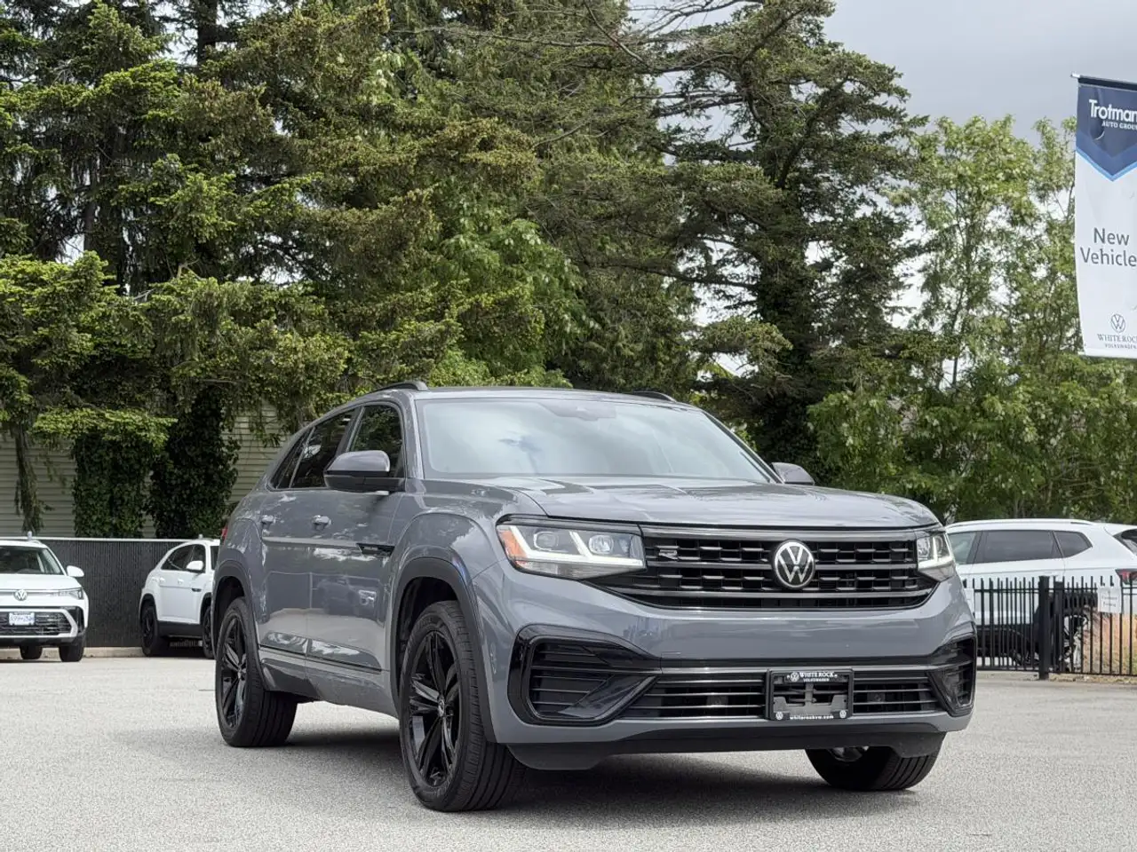 Volkswagen Atlas photo Volkswagen Atlas