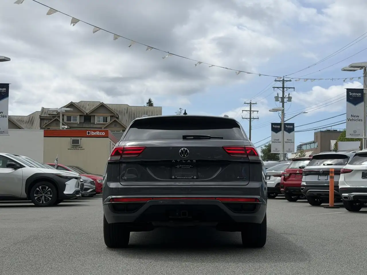 Volkswagen Atlas photo Volkswagen Atlas