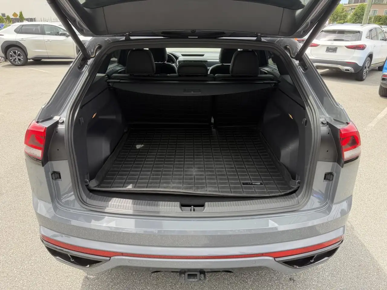 Volkswagen Atlas photo Volkswagen Atlas