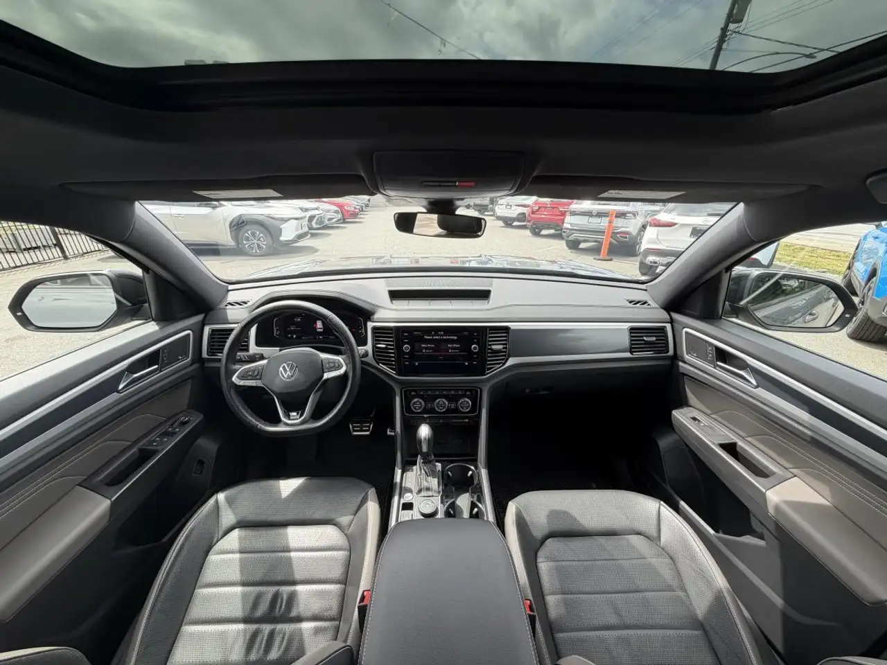 Volkswagen Atlas photo Volkswagen Atlas