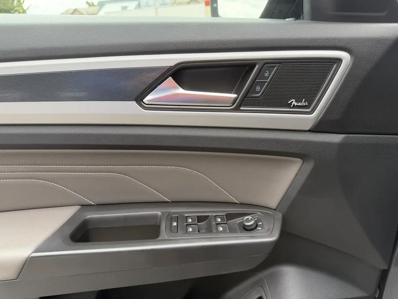 Volkswagen Atlas photo Volkswagen Atlas