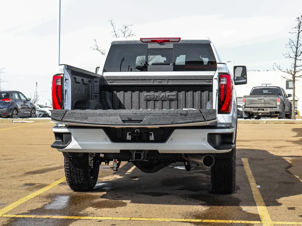 GMC Sierra 3500HD снимка GMC Sierra 3500HD