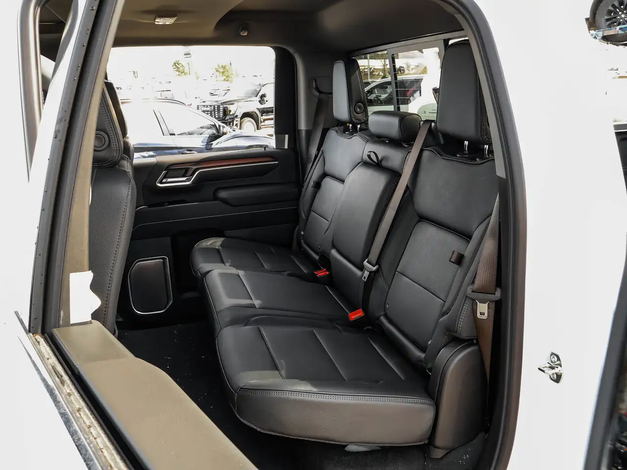 GMC Sierra 3500HD снимка GMC Sierra 3500HD