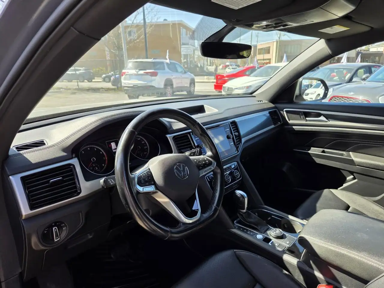 Volkswagen Atlas снимка Volkswagen Atlas