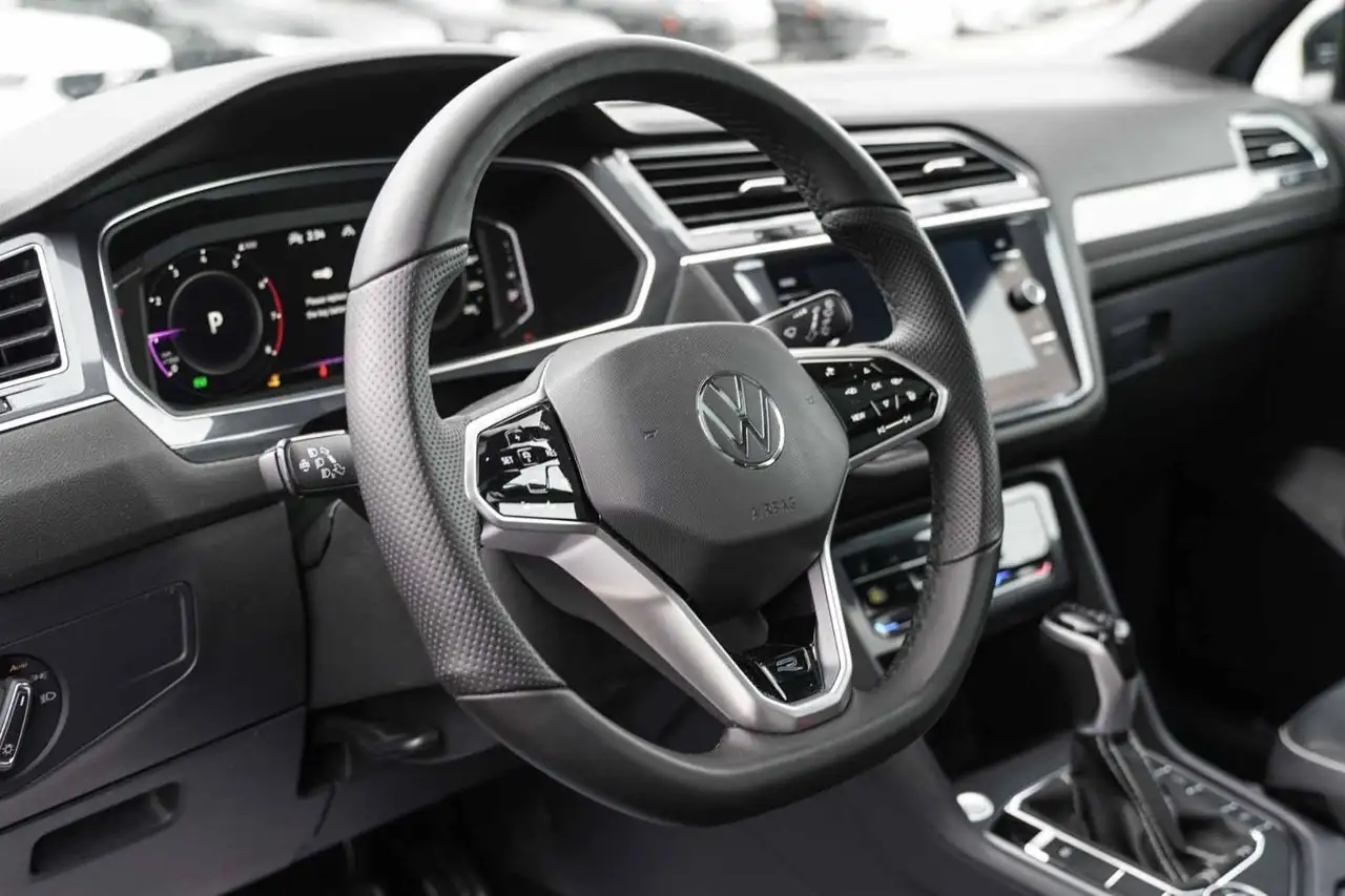 Volkswagen Tiguan снимка Volkswagen Tiguan