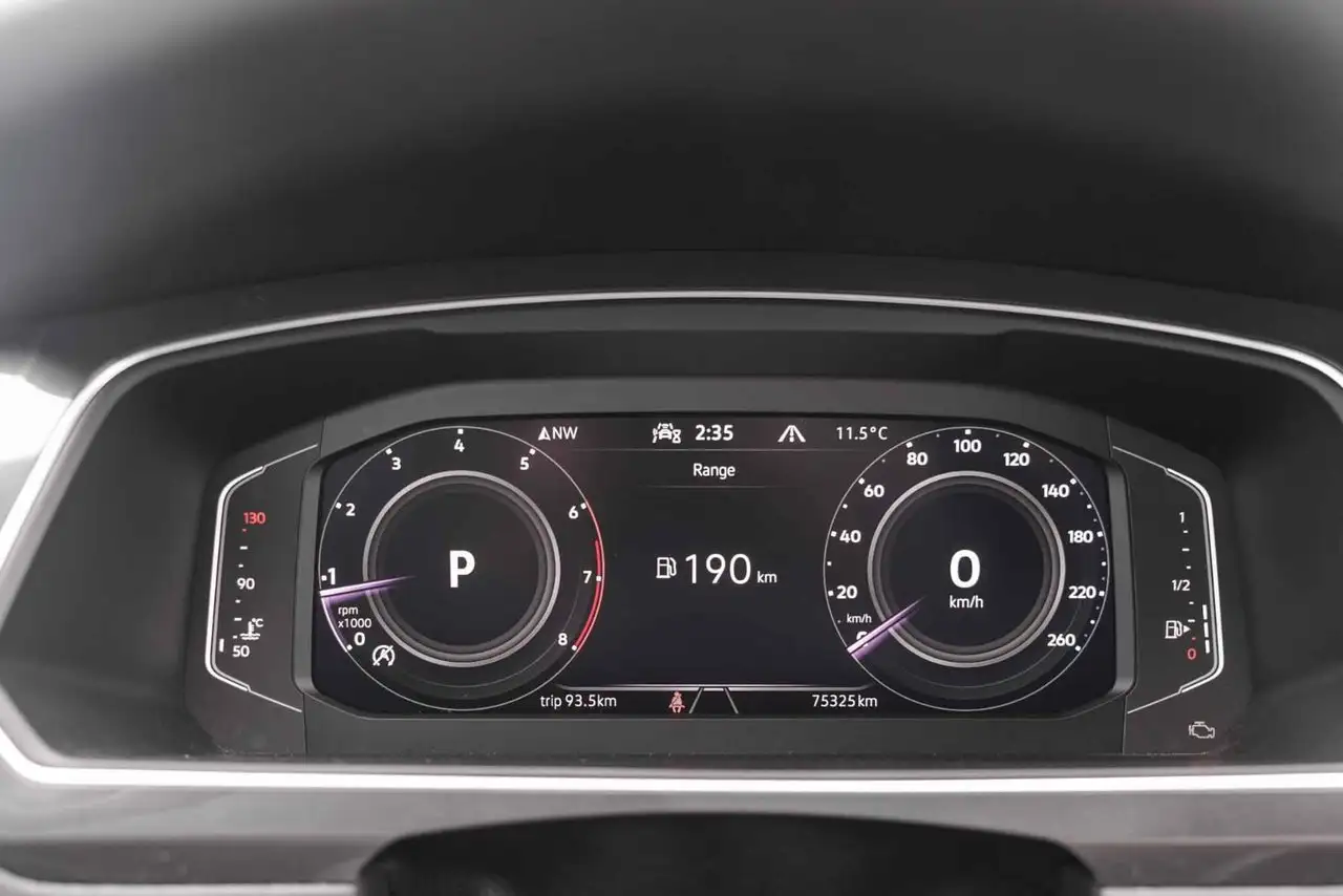 Volkswagen Tiguan снимка Volkswagen Tiguan