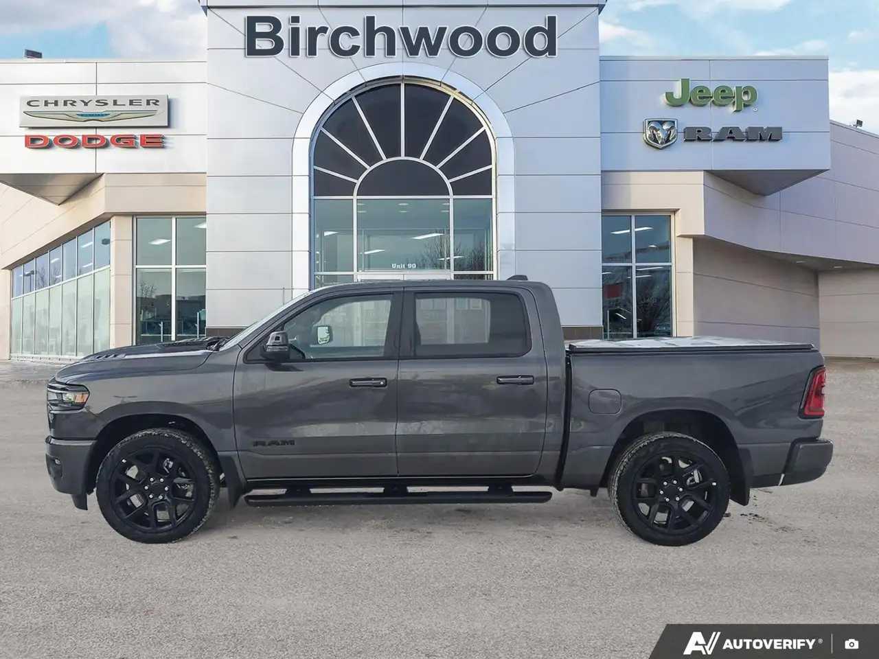 RAM 1500 снимка RAM 1500
