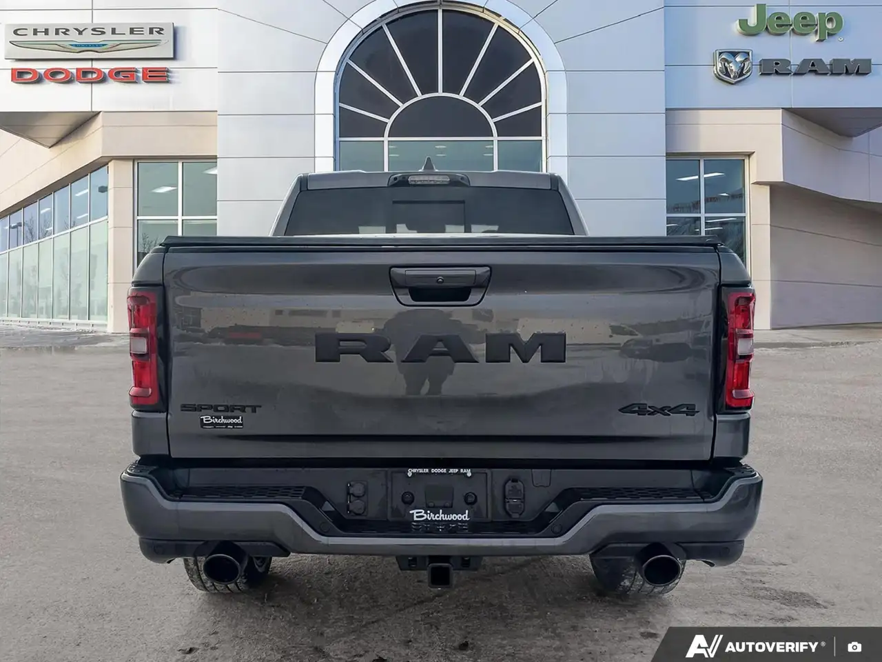 RAM 1500 снимка RAM 1500
