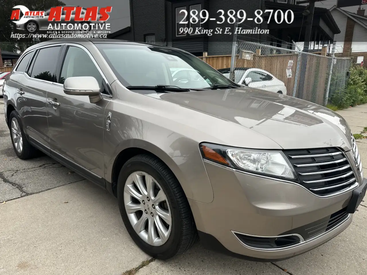 Lincoln MKT снимка Lincoln MKT