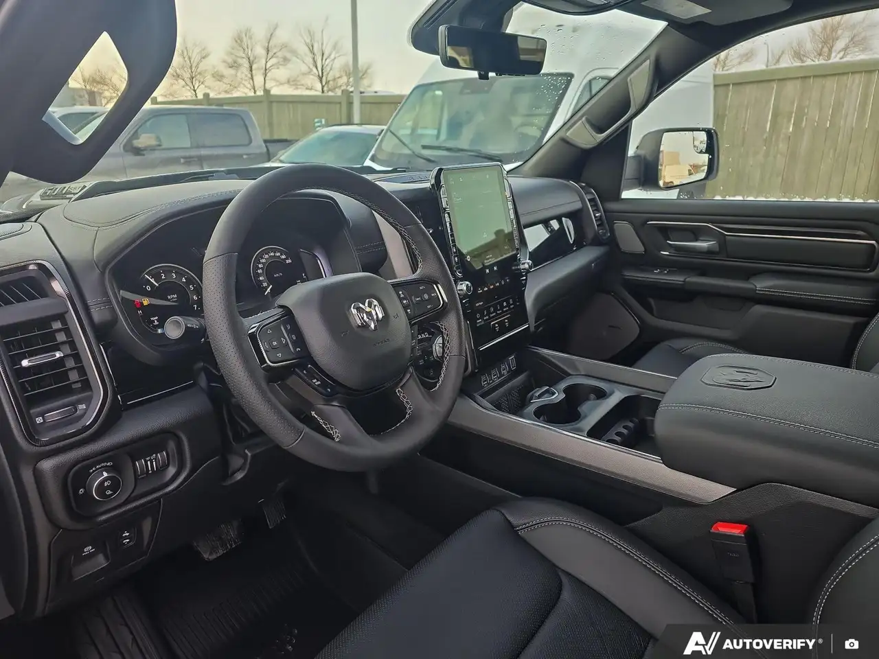 RAM 1500 снимка RAM 1500
