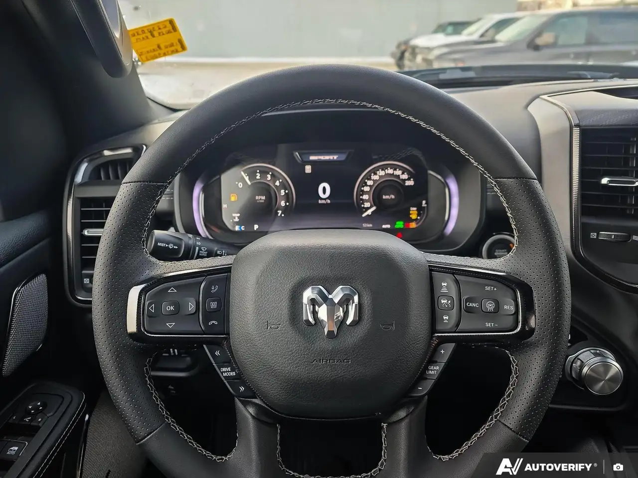 RAM 1500 снимка RAM 1500