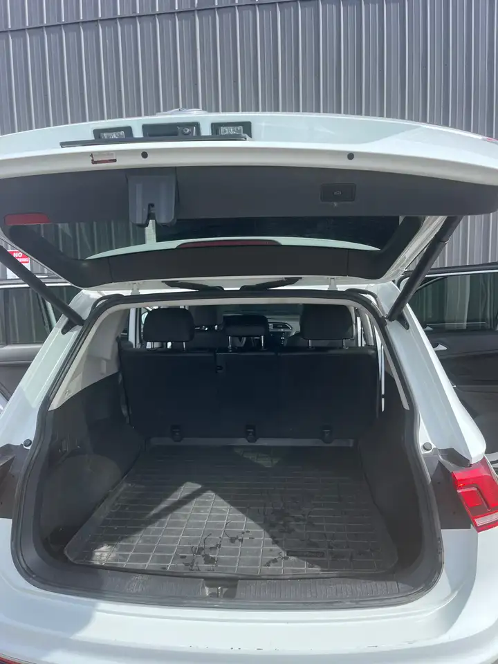 Volkswagen Tiguan снимка Volkswagen Tiguan