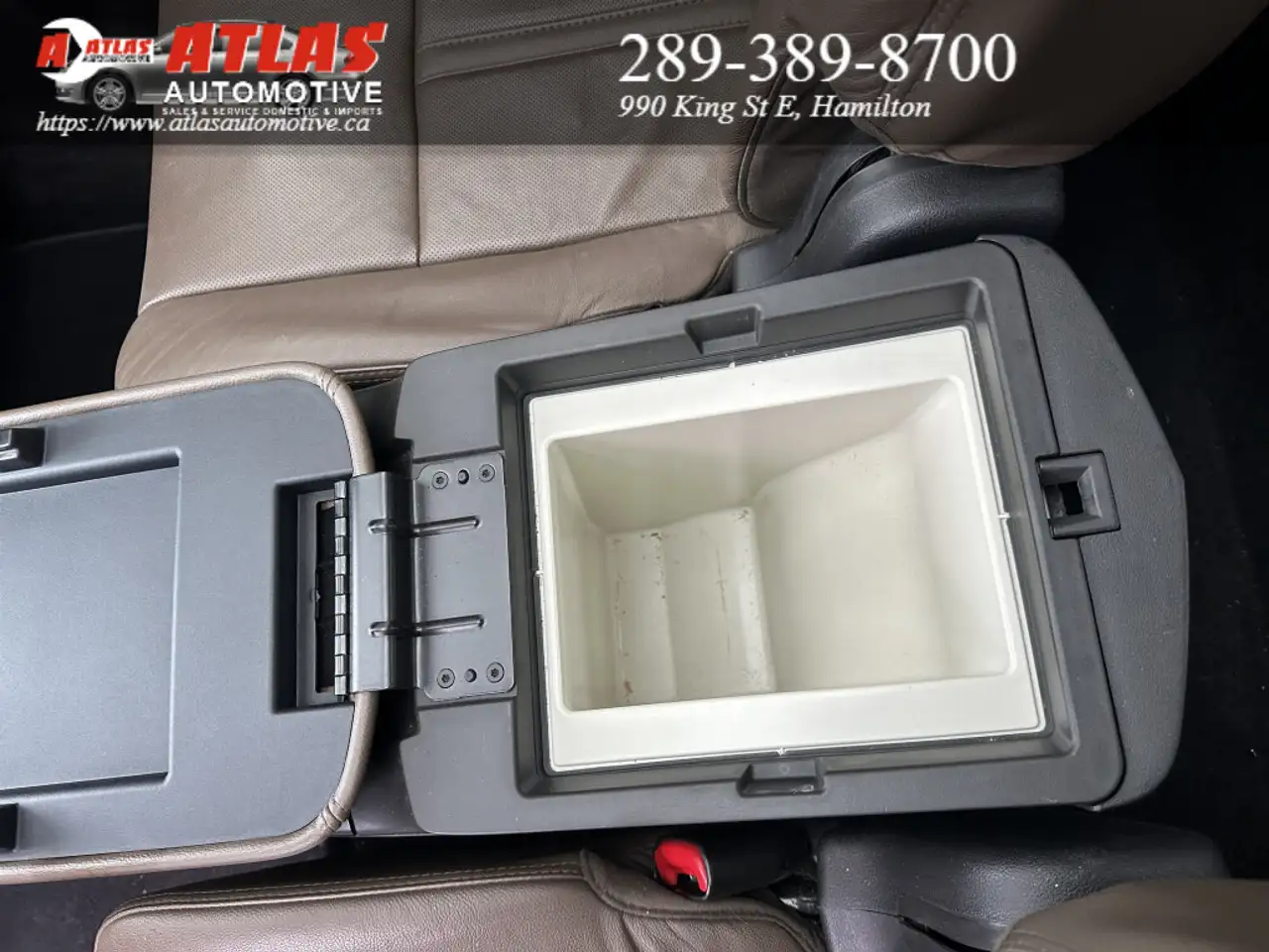 Lincoln MKT снимка Lincoln MKT