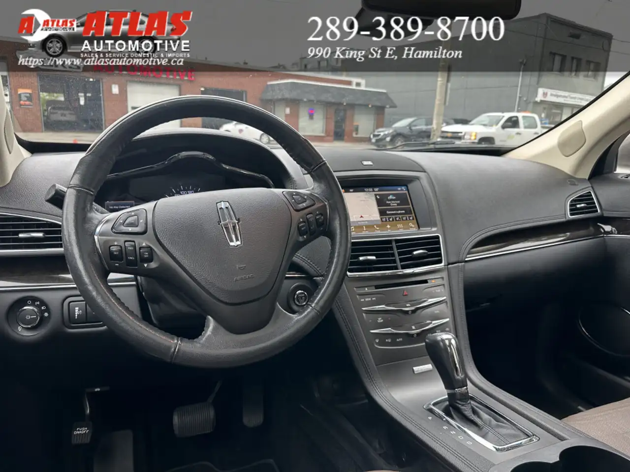 Lincoln MKT снимка Lincoln MKT