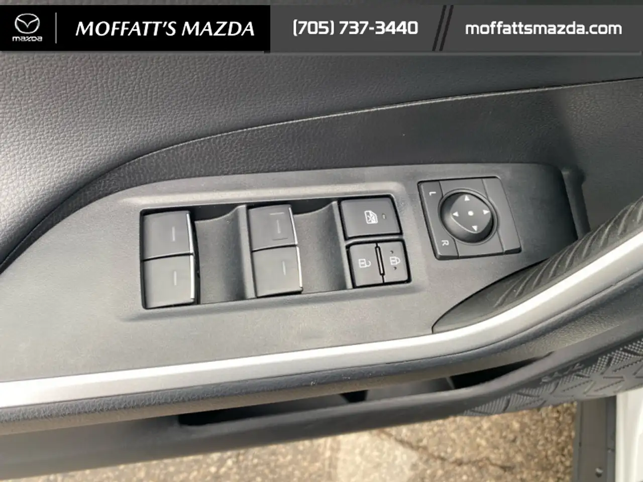 Toyota RAV 4 photo Toyota RAV 4