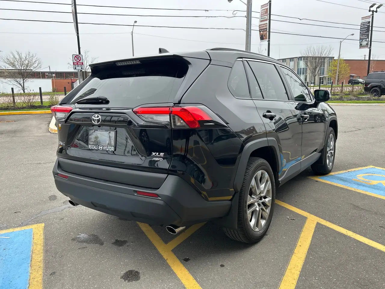 Toyota RAV 4 снимка Toyota RAV 4