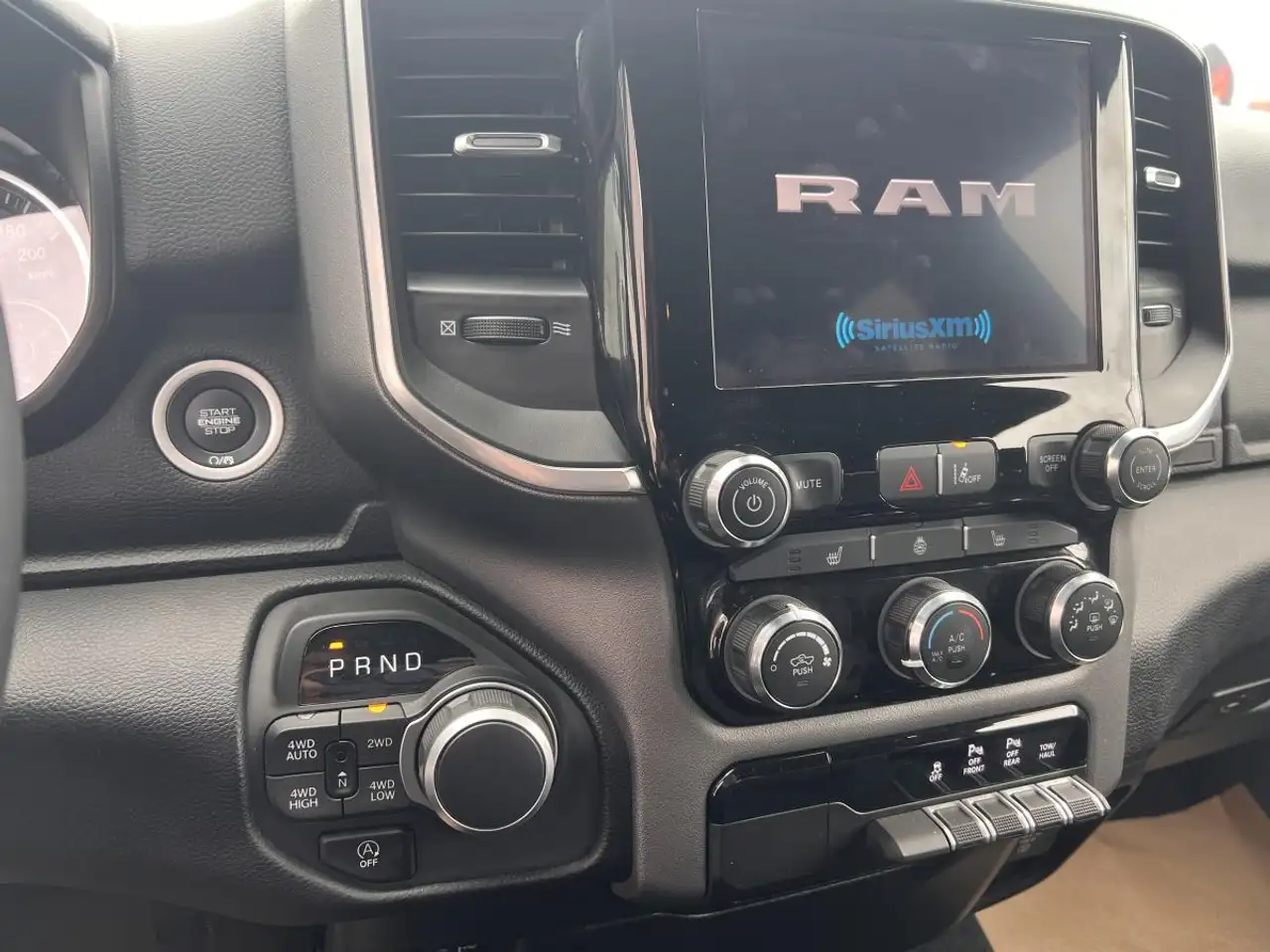 RAM 1500 fotografie RAM 1500