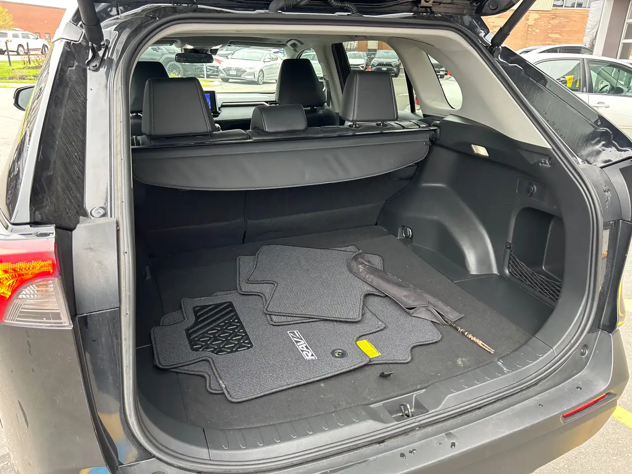 Toyota RAV 4 снимка Toyota RAV 4