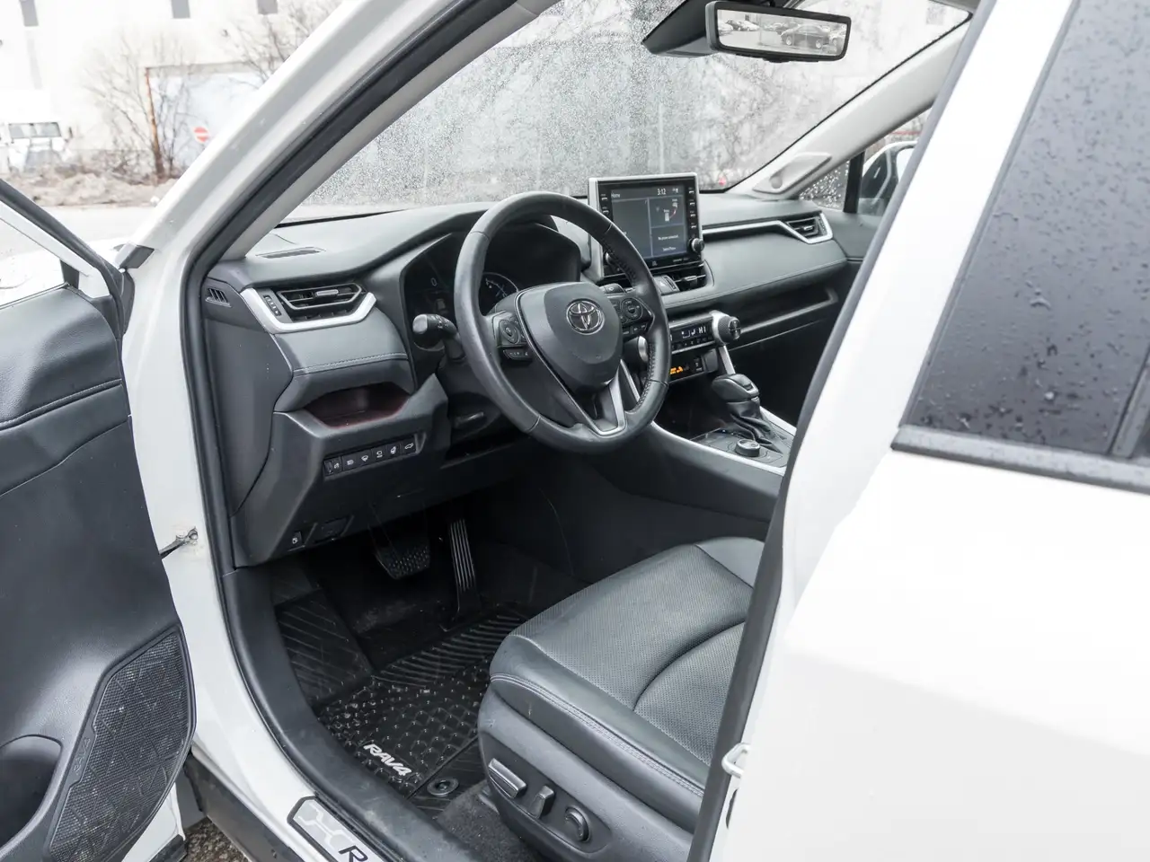 Toyota RAV 4 photo Toyota RAV 4