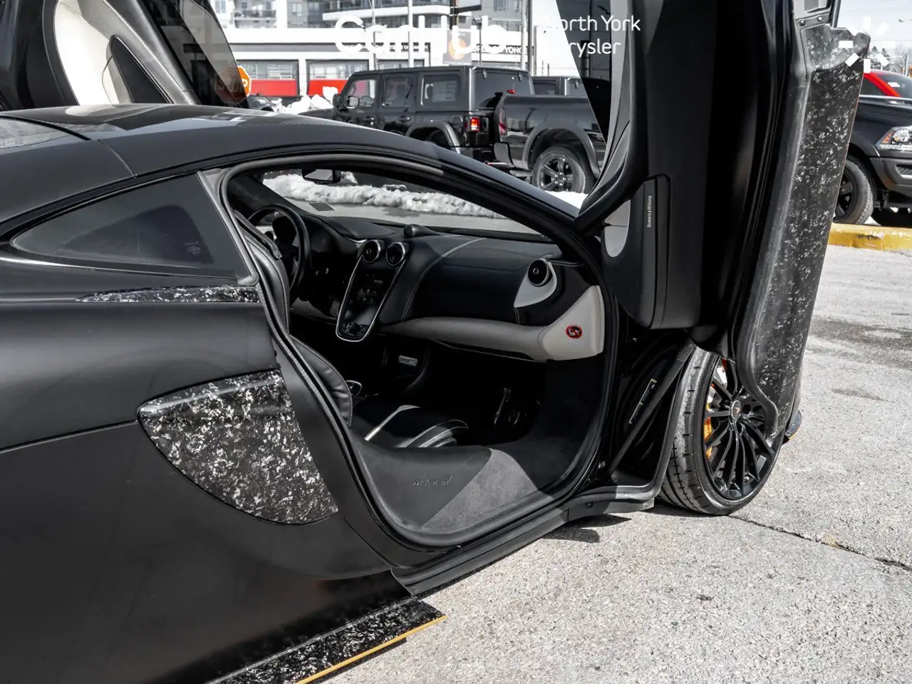 McLaren 570GT photo McLaren 570GT