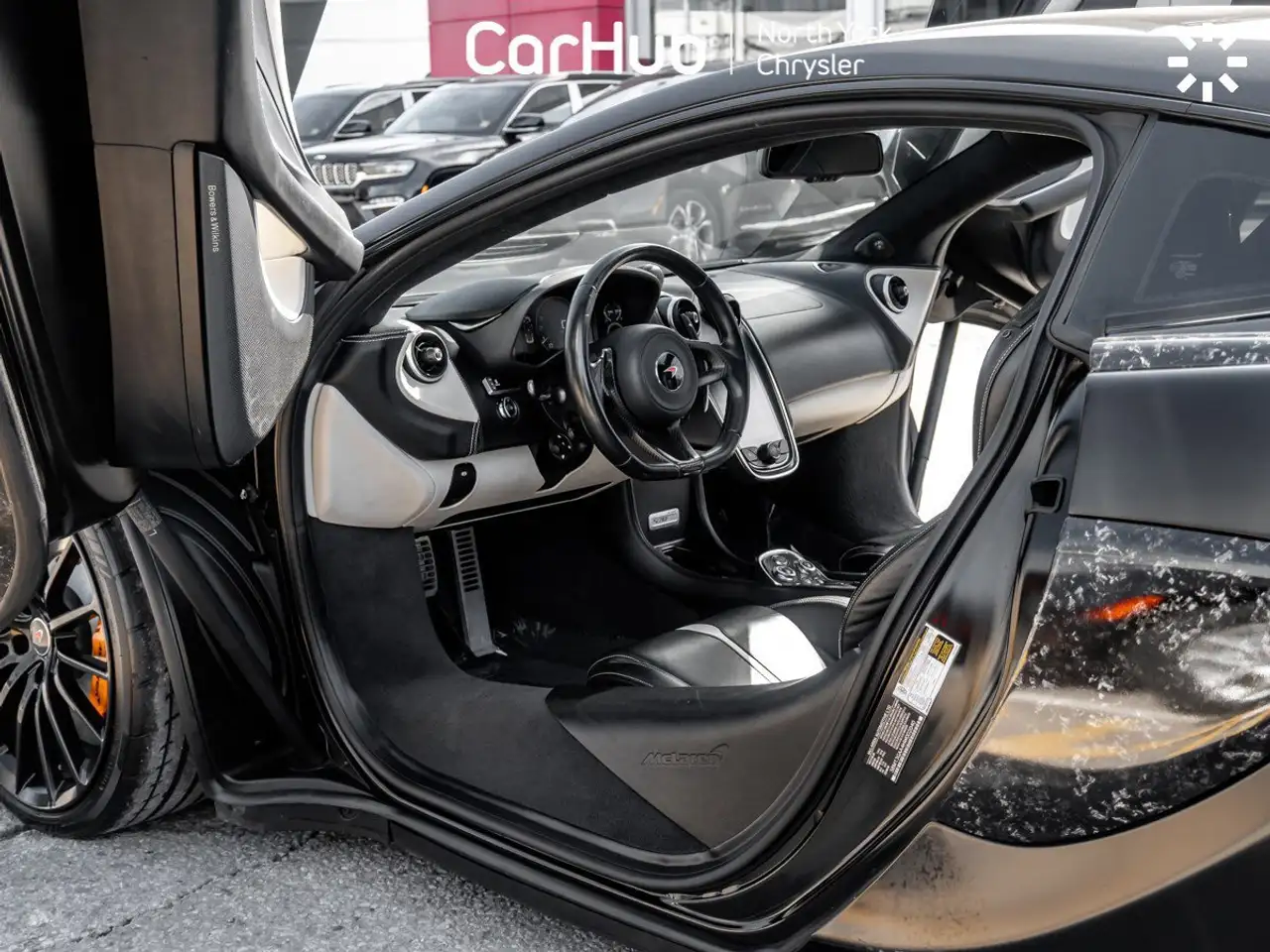 McLaren 570GT photo McLaren 570GT