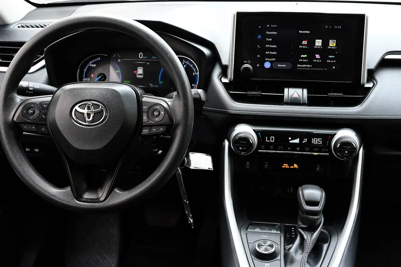 Toyota RAV 4 снимка Toyota RAV 4