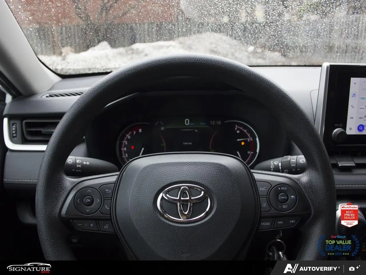 Toyota RAV 4 снимка Toyota RAV 4