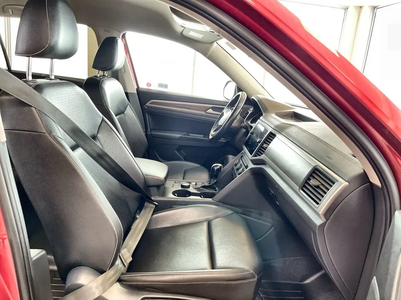 Volkswagen Atlas снимка Volkswagen Atlas
