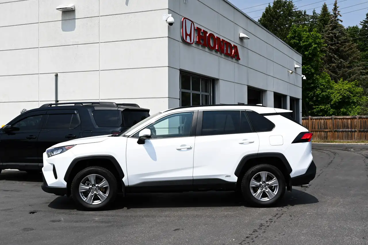 Toyota RAV 4 снимка Toyota RAV 4