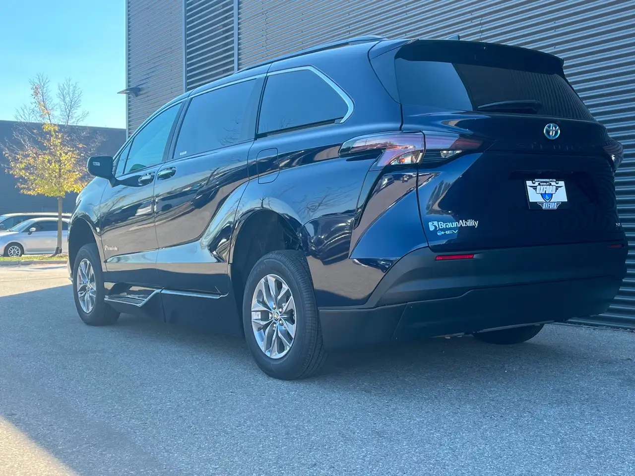Toyota Sienna снимка Toyota Sienna