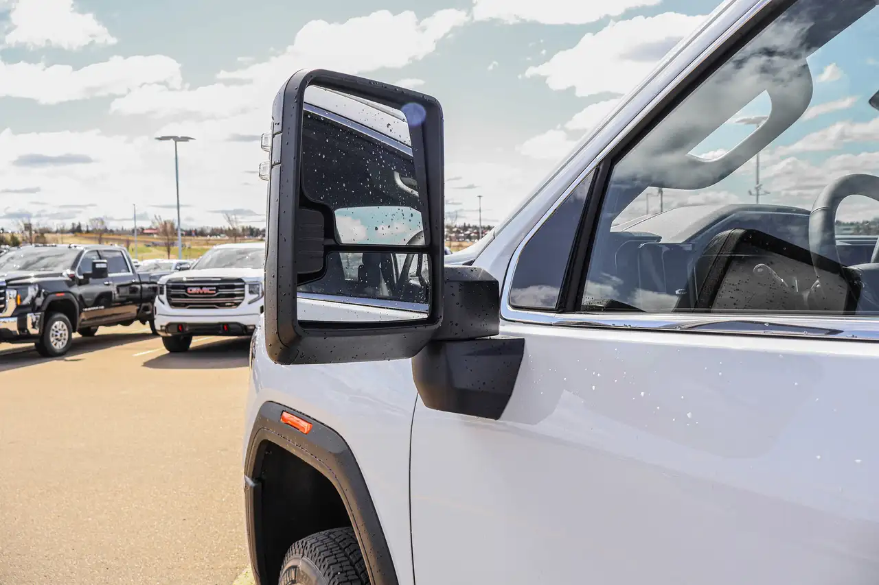 GMC Sierra 3500HD снимка GMC Sierra 3500HD