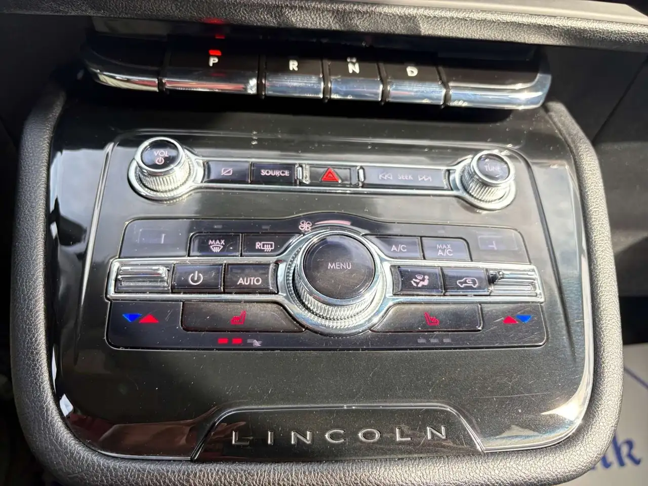 Lincoln Corsair photo Lincoln Corsair