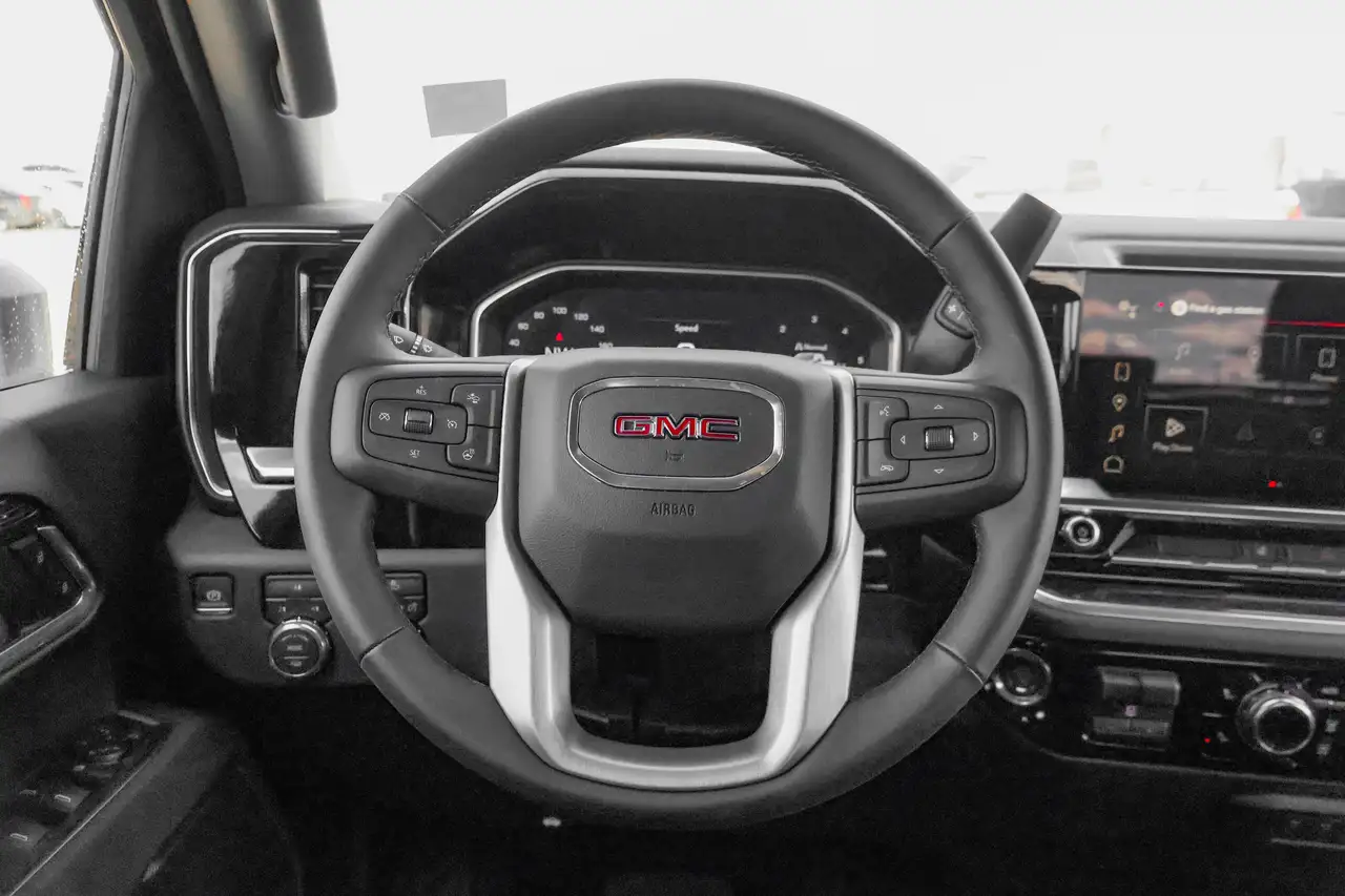 GMC Sierra 3500HD снимка GMC Sierra 3500HD
