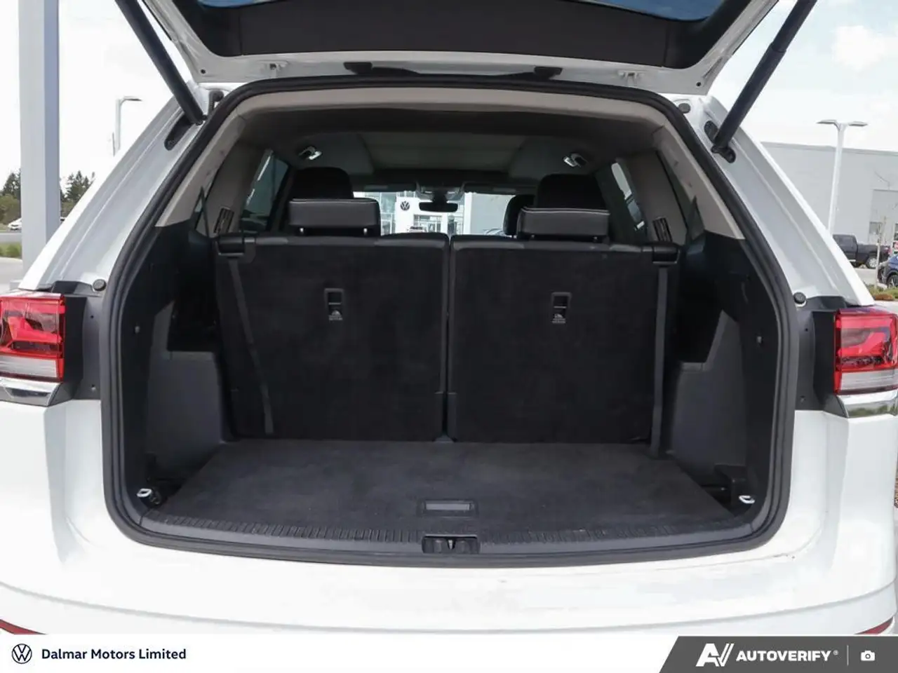 Volkswagen Atlas снимка Volkswagen Atlas