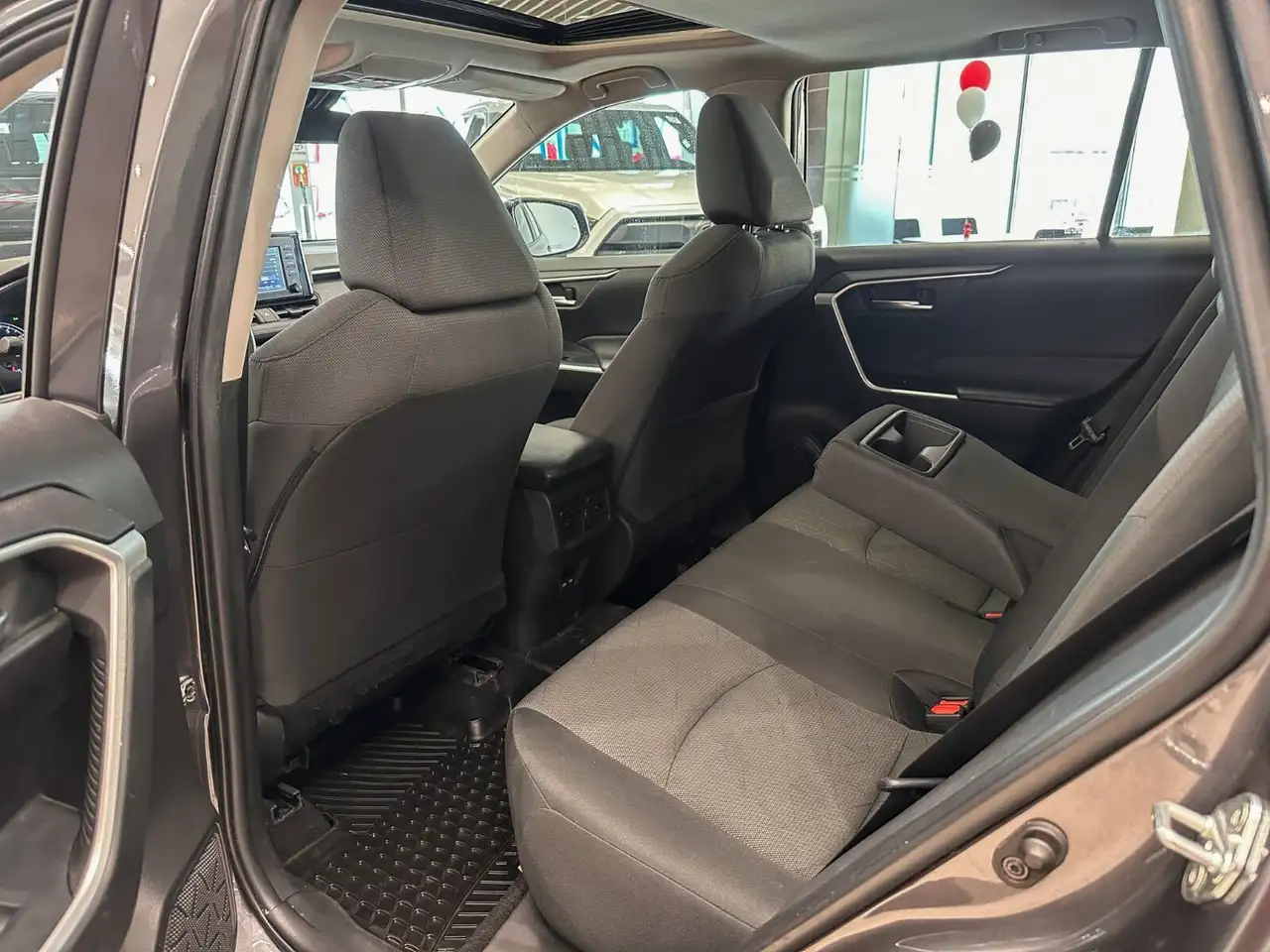 Toyota RAV 4 снимка Toyota RAV 4