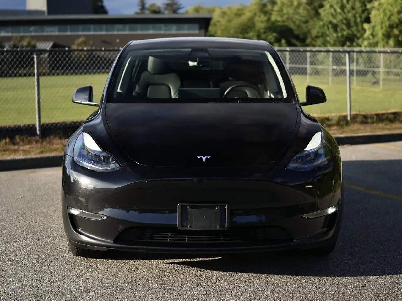 Tesla Model Y photo Tesla Model Y