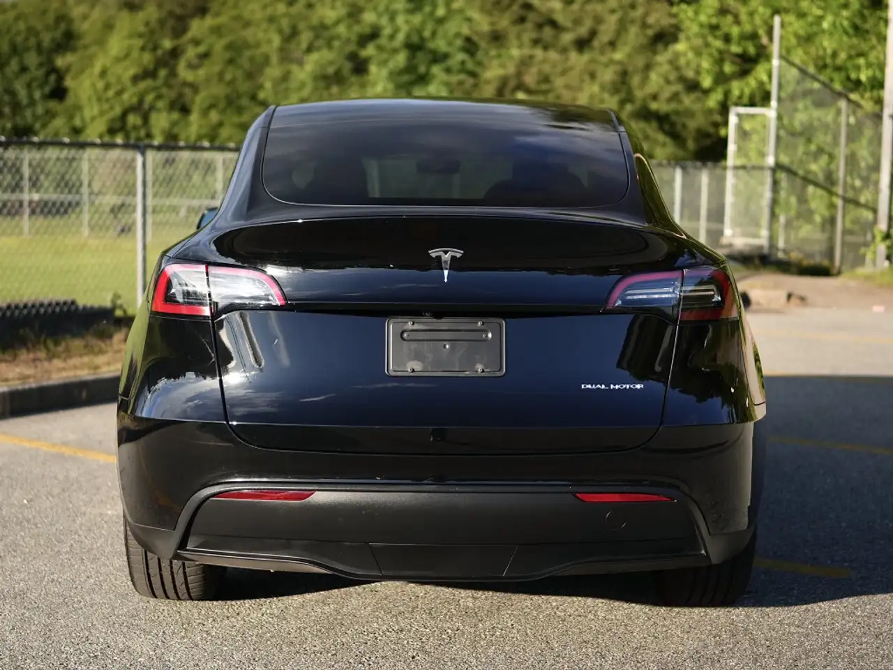 Tesla Model Y photo Tesla Model Y