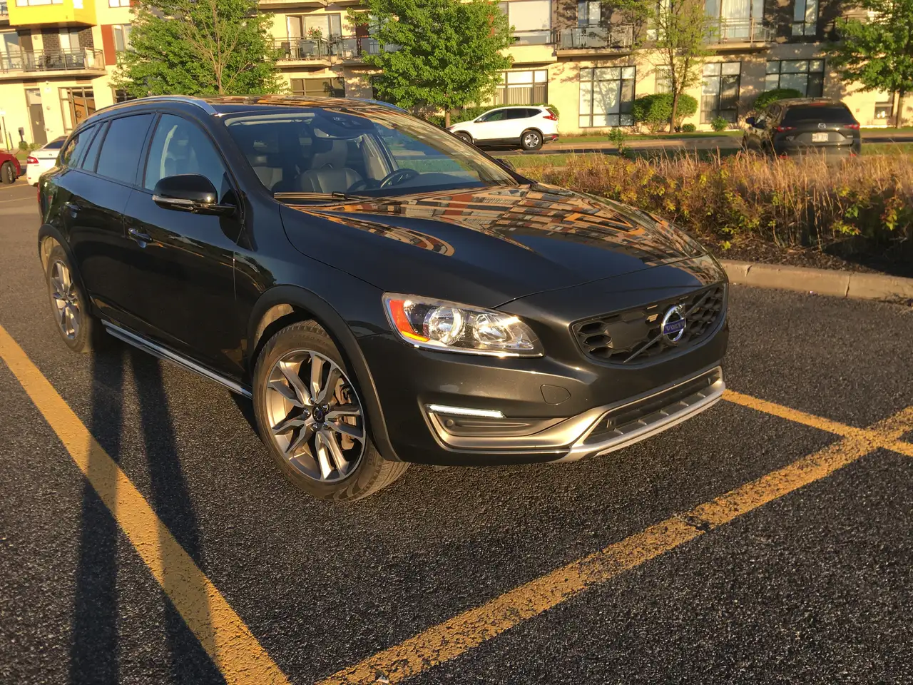 2016 Volvo V60 Cross Country