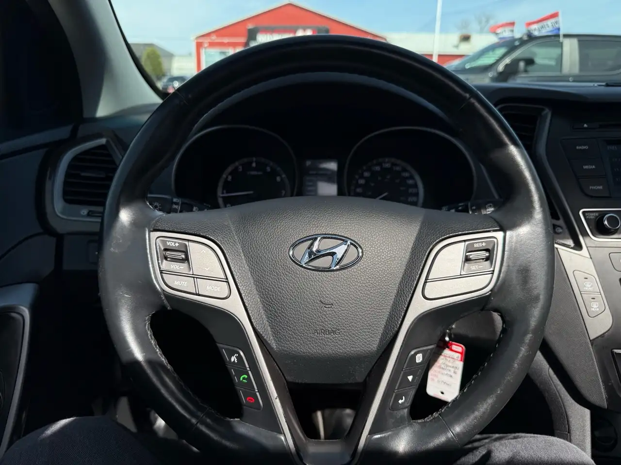 Hyundai SANTA FE снимка Hyundai SANTA FE