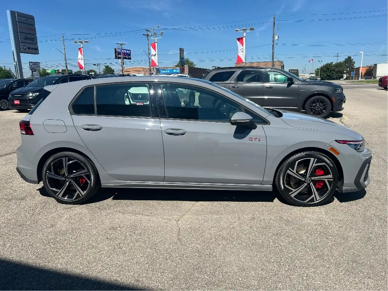 Volkswagen Golf GTI photo Volkswagen Golf GTI