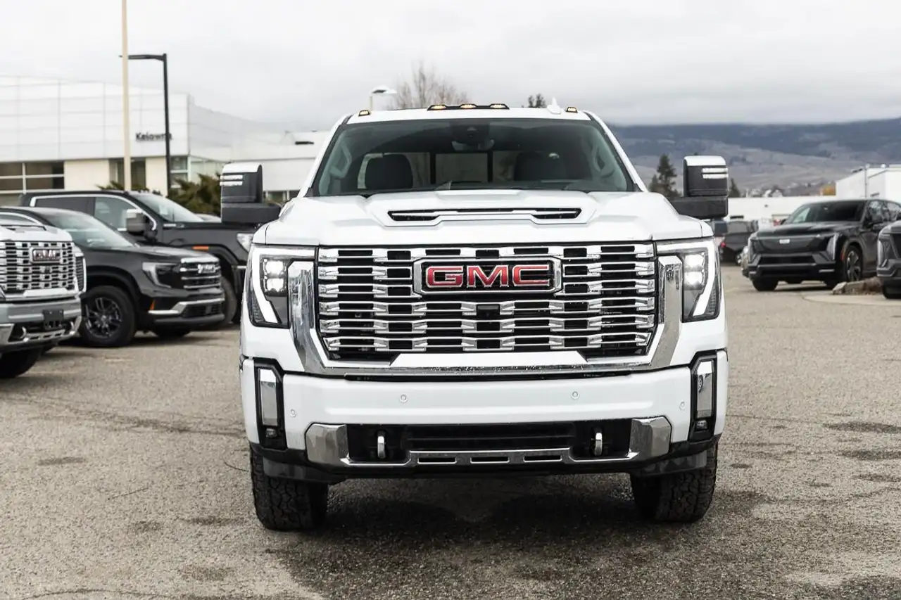 GMC Sierra 3500HD снимка GMC Sierra 3500HD