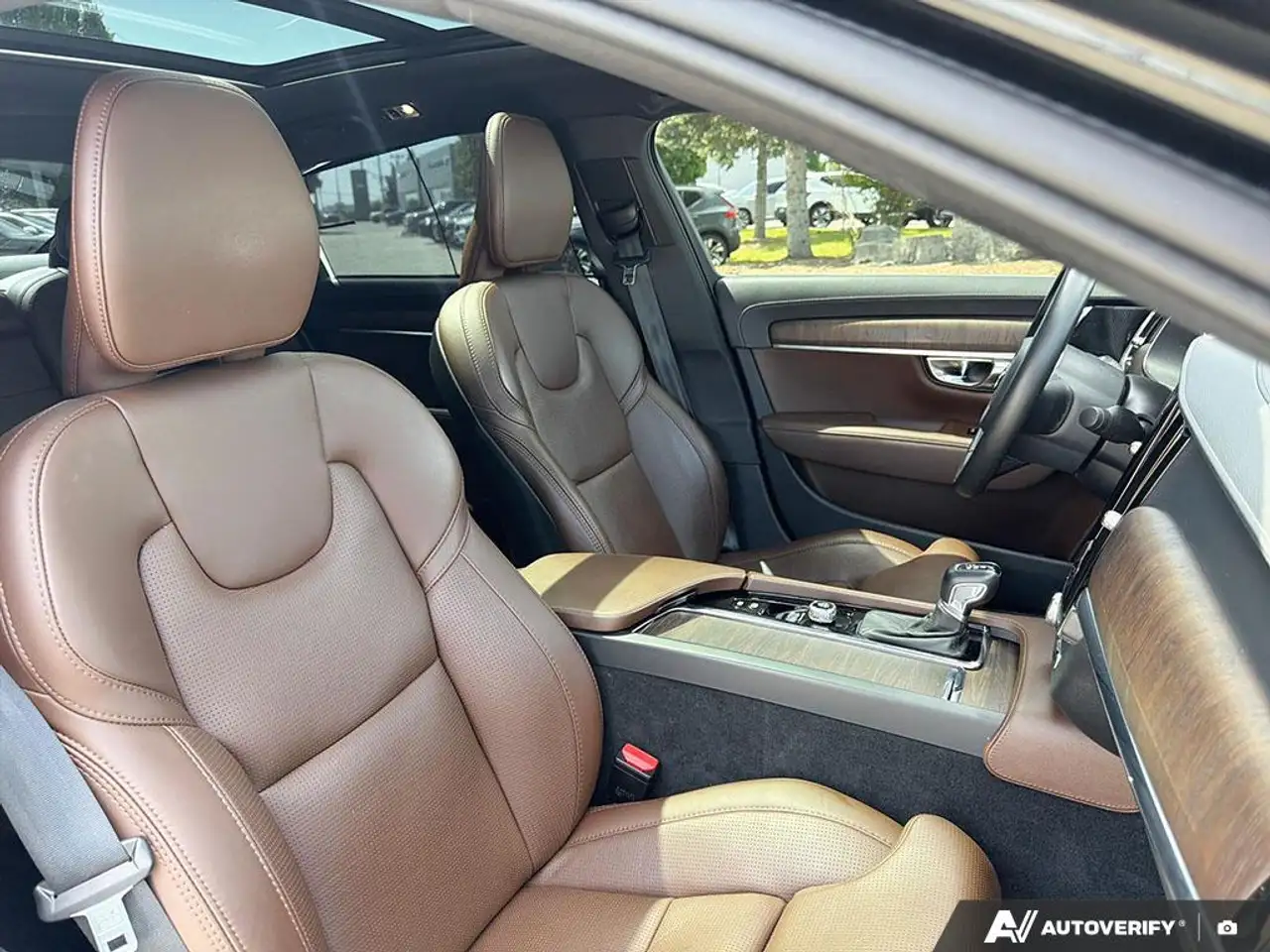 Volvo S90 снимка Volvo S90