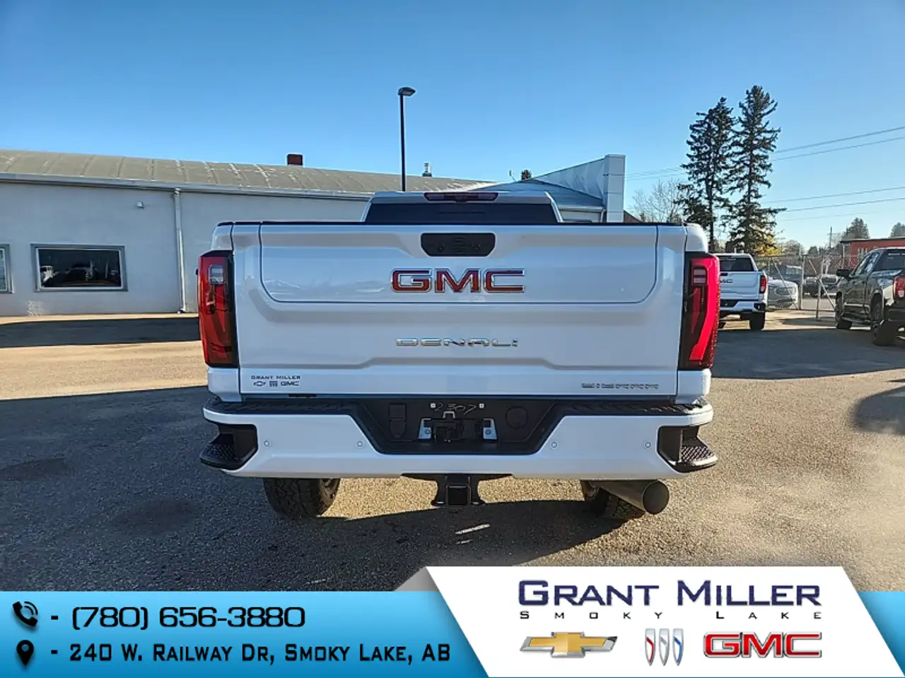 GMC Sierra 3500HD снимка GMC Sierra 3500HD