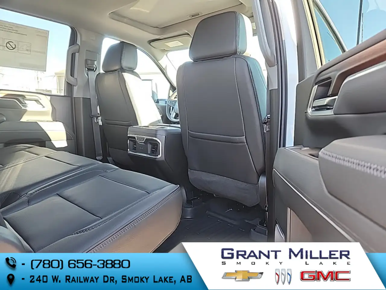 GMC Sierra 3500HD снимка GMC Sierra 3500HD