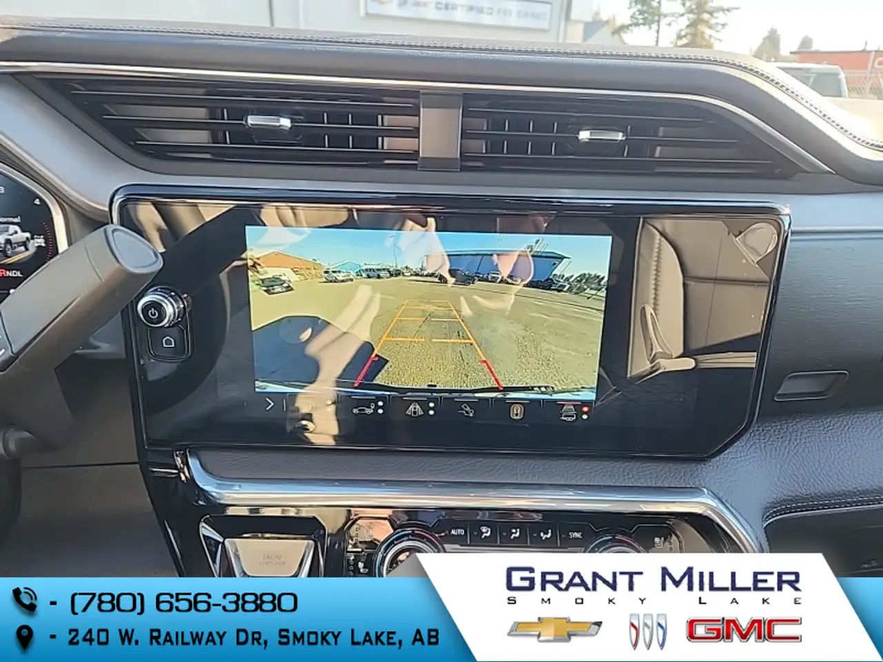 GMC Sierra 3500HD снимка GMC Sierra 3500HD