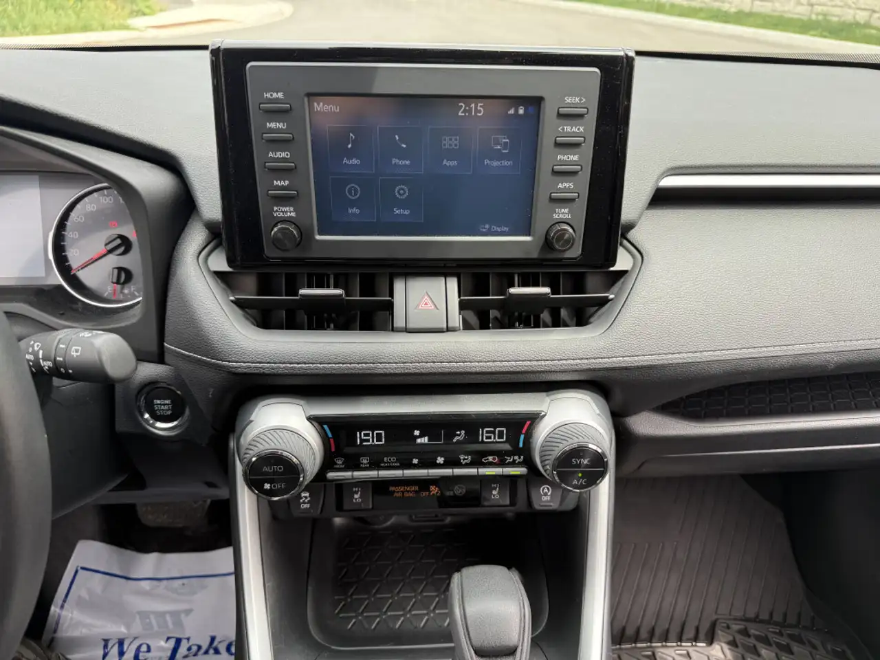 Toyota RAV 4 снимка Toyota RAV 4