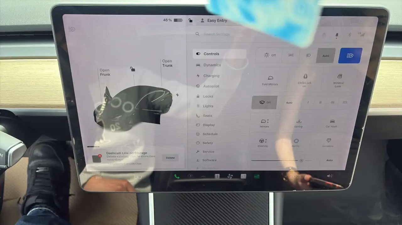Tesla Model 3 photo Tesla Model 3