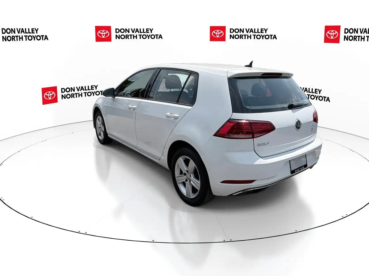 Volkswagen Golf photo Volkswagen Golf