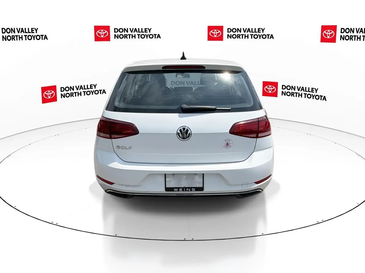 Volkswagen Golf photo Volkswagen Golf