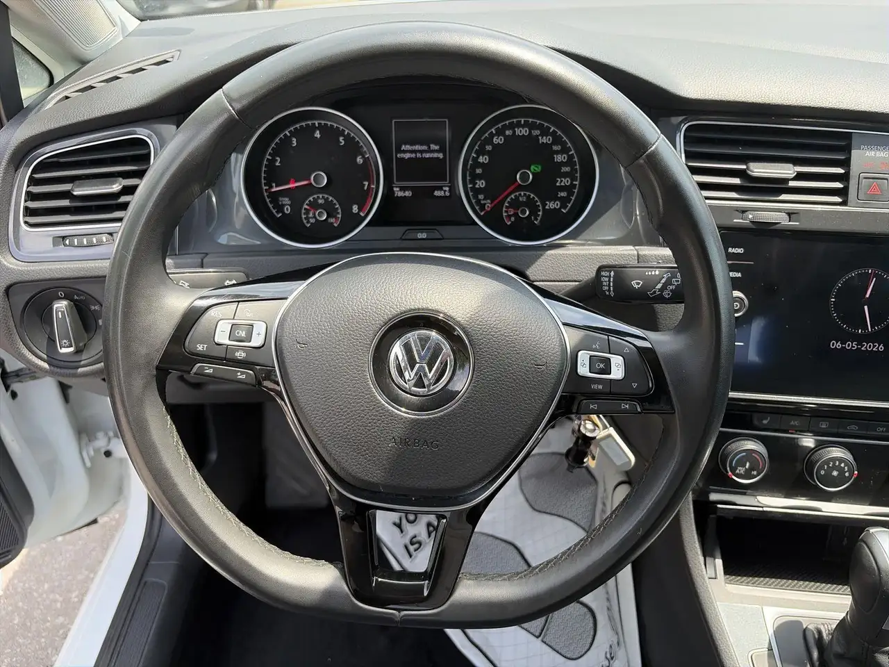 Volkswagen Golf photo Volkswagen Golf